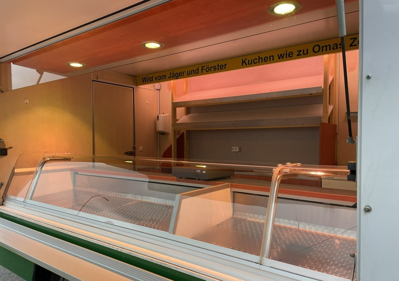 Renault Master Autosklep wędlin Gastronomiczny Food Truck Foodtruck Sklep Borco 200 - 自动售货卡车:图4 Renault Master Autosklep wędlin Gastronomiczny Food Truck Foodtruck Sklep Borco 200 - 自动售货卡车:图4