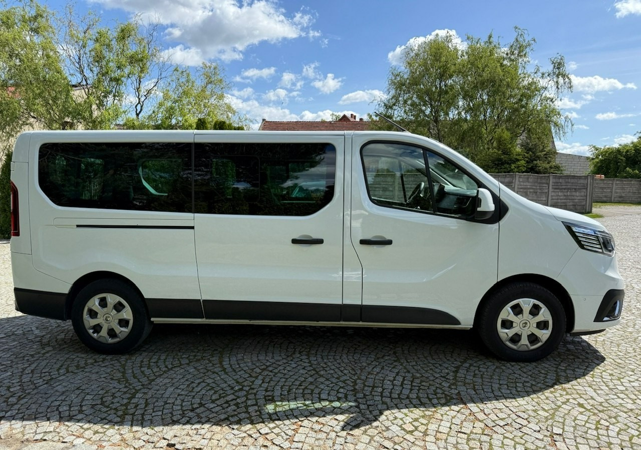 Renault Trafic III 2.0dci 110KM L2H1 LONG 9-osobowy 2xKlima Navi Kamera 2022 - 汽车:图4 Renault Trafic III 2.0dci 110KM L2H1 LONG 9-osobowy 2xKlima Navi Kamera 2022 - 汽车:图4