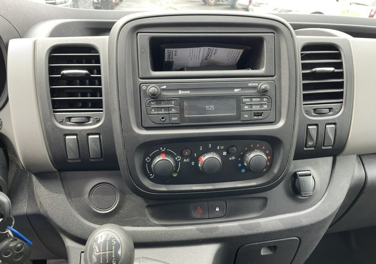 Renault Trafic Renault Trafic 1.6-120KM Klima 2018 - 无侧窗厢式货车:图3 Renault Trafic Renault Trafic 1.6-120KM Klima 2018 - 无侧窗厢式货车:图3