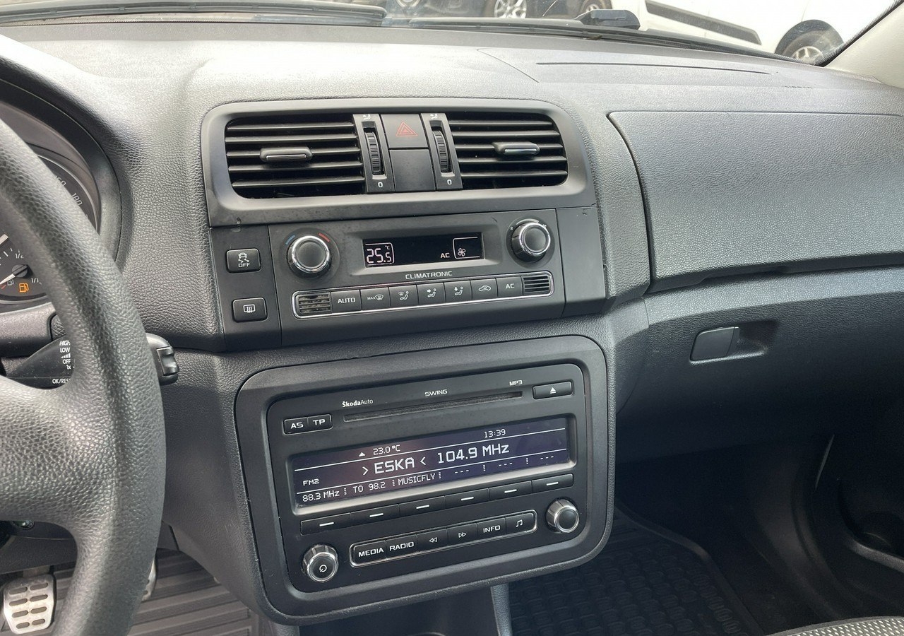 Skoda Roomster I Roomster Scout 1.6-16V Klima 2012 - 汽车:图5 Skoda Roomster I Roomster Scout 1.6-16V Klima 2012 - 汽车:图5