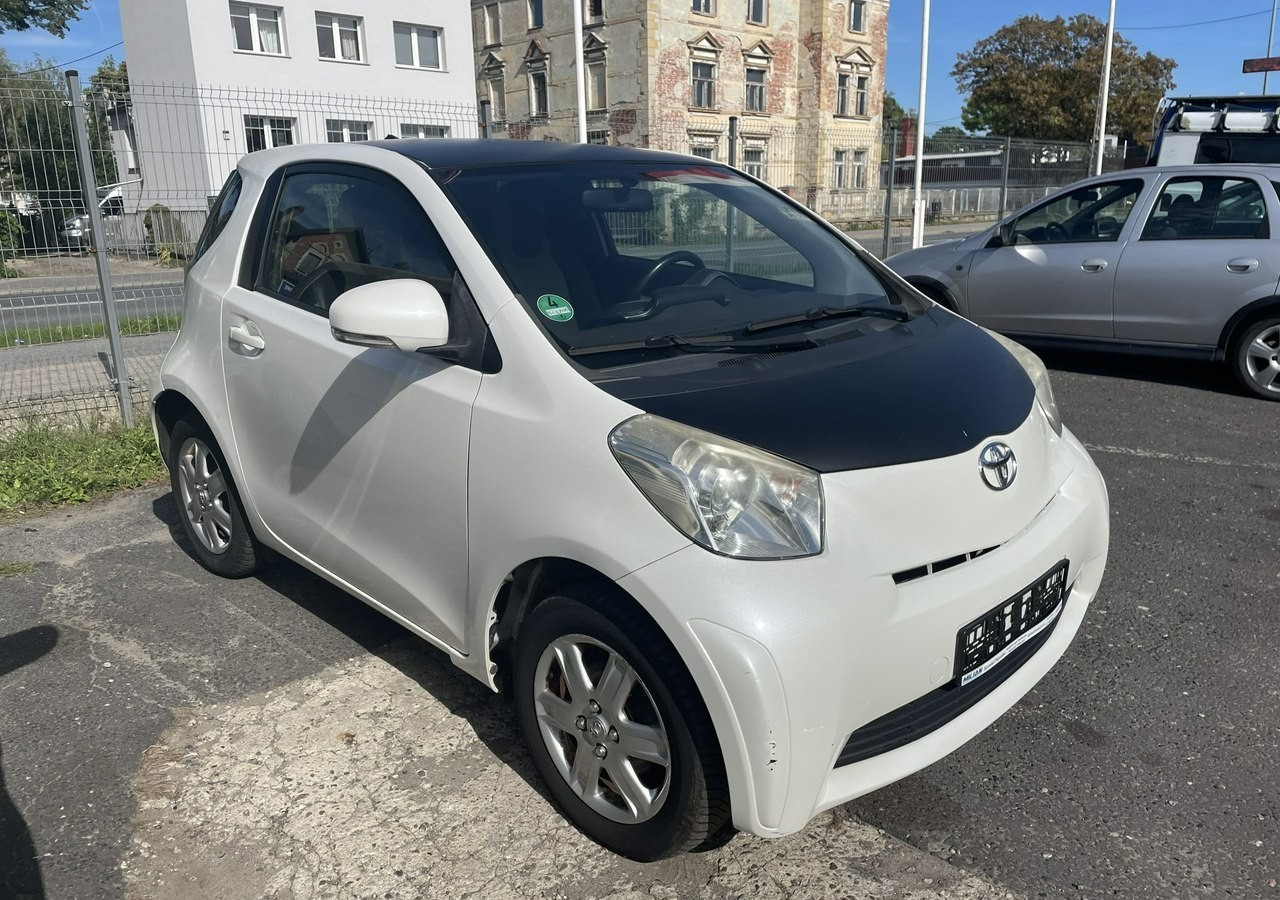 Toyota IQ Toyota iQ Klima - 掀背车:图2 Toyota IQ Toyota iQ Klima - 掀背车:图2