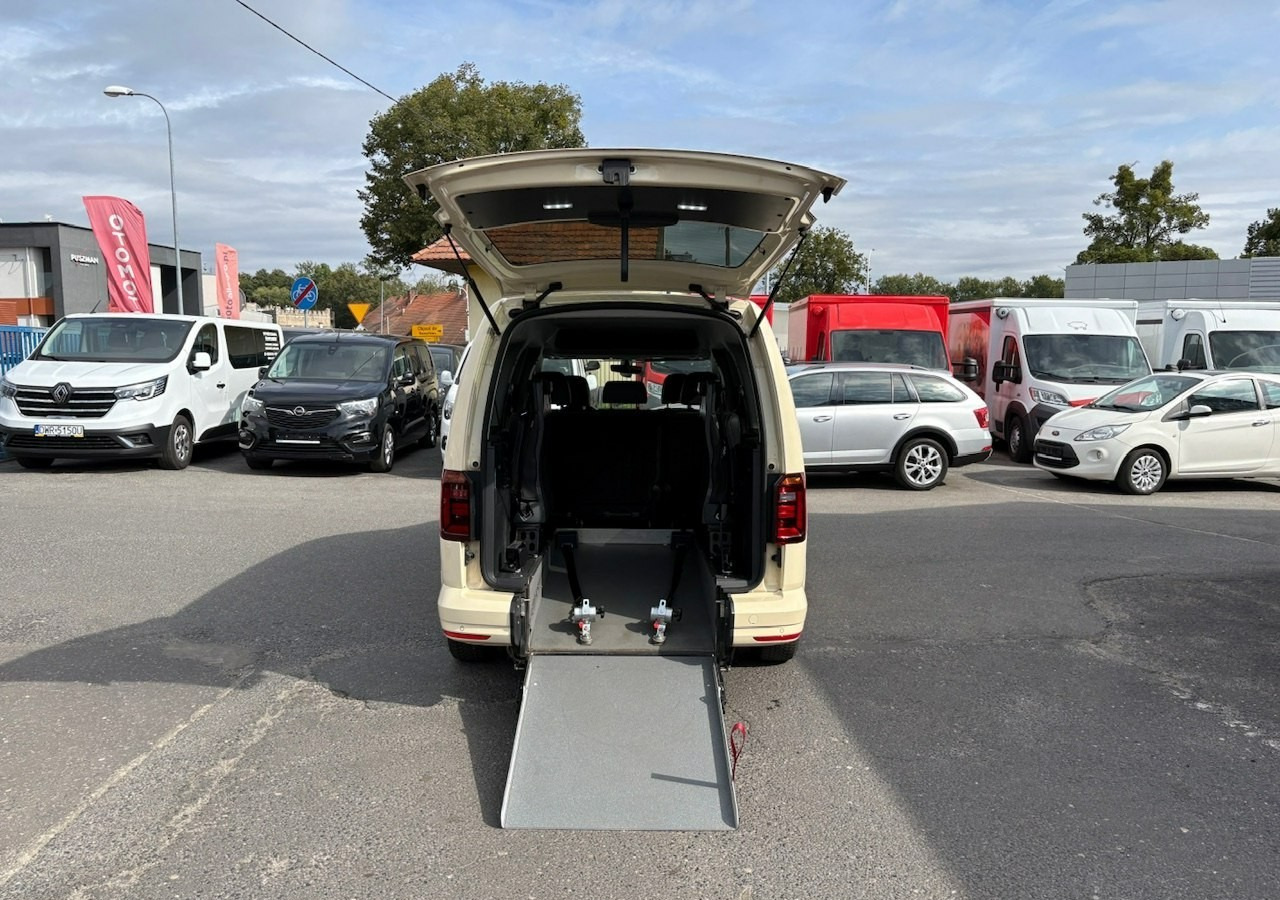 Volkswagen Caddy III Caddy 2.0-150 Niepełnosprawnych inwalida rampa Bogate wyposażeniePFR - 旅行车:图3 Volkswagen Caddy III Caddy 2.0-150 Niepełnosprawnych inwalida rampa Bogate wyposażeniePFR - 旅行车:图3