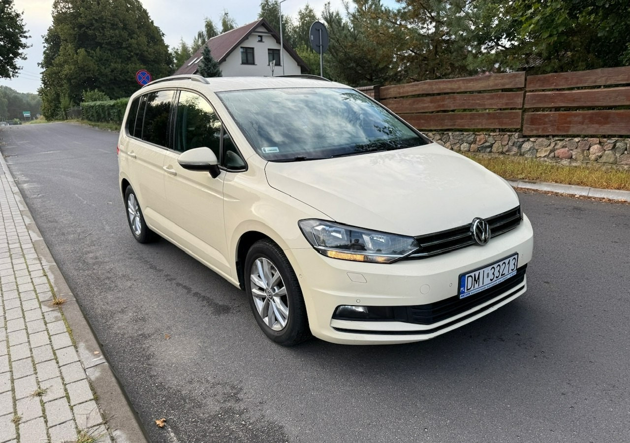 Volkswagen Touran III 2.0 TDI DSG 120 KM Automat 7osobowy Klima Skóra Full Serwis 2020 - 旅行车:图1 Volkswagen Touran III 2.0 TDI DSG 120 KM Automat 7osobowy Klima Skóra Full Serwis 2020 - 旅行车:图1