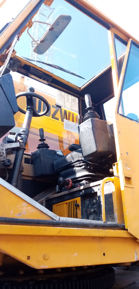 LIEBHERR LTM 1030 - 建筑机械:图4 LIEBHERR LTM 1030 - 建筑机械:图4