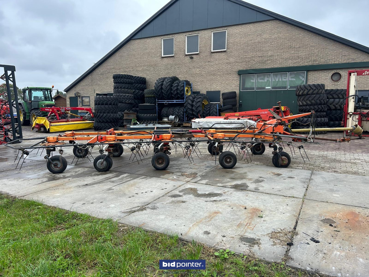 Fella TH1300 Hydro - 翻草机/ 搂草机:图1 Fella TH1300 Hydro - 翻草机/ 搂草机:图1