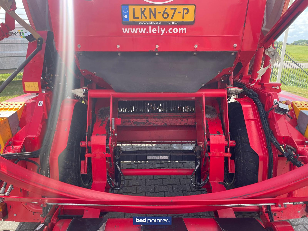 Lely Welger RPC 245 Tornado - 圆形打包机:图2 Lely Welger RPC 245 Tornado - 圆形打包机:图2