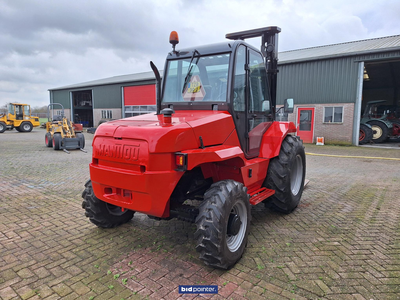 Manitou 30-4 4x4 - 柴油叉车:图5 Manitou 30-4 4x4 - 柴油叉车:图5
