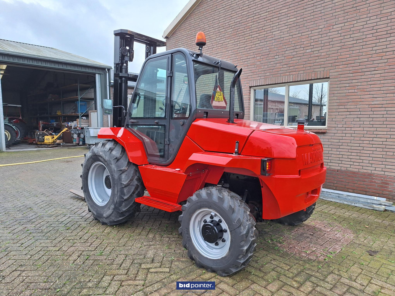 Manitou 30-4 4x4 - 柴油叉车:图3 Manitou 30-4 4x4 - 柴油叉车:图3