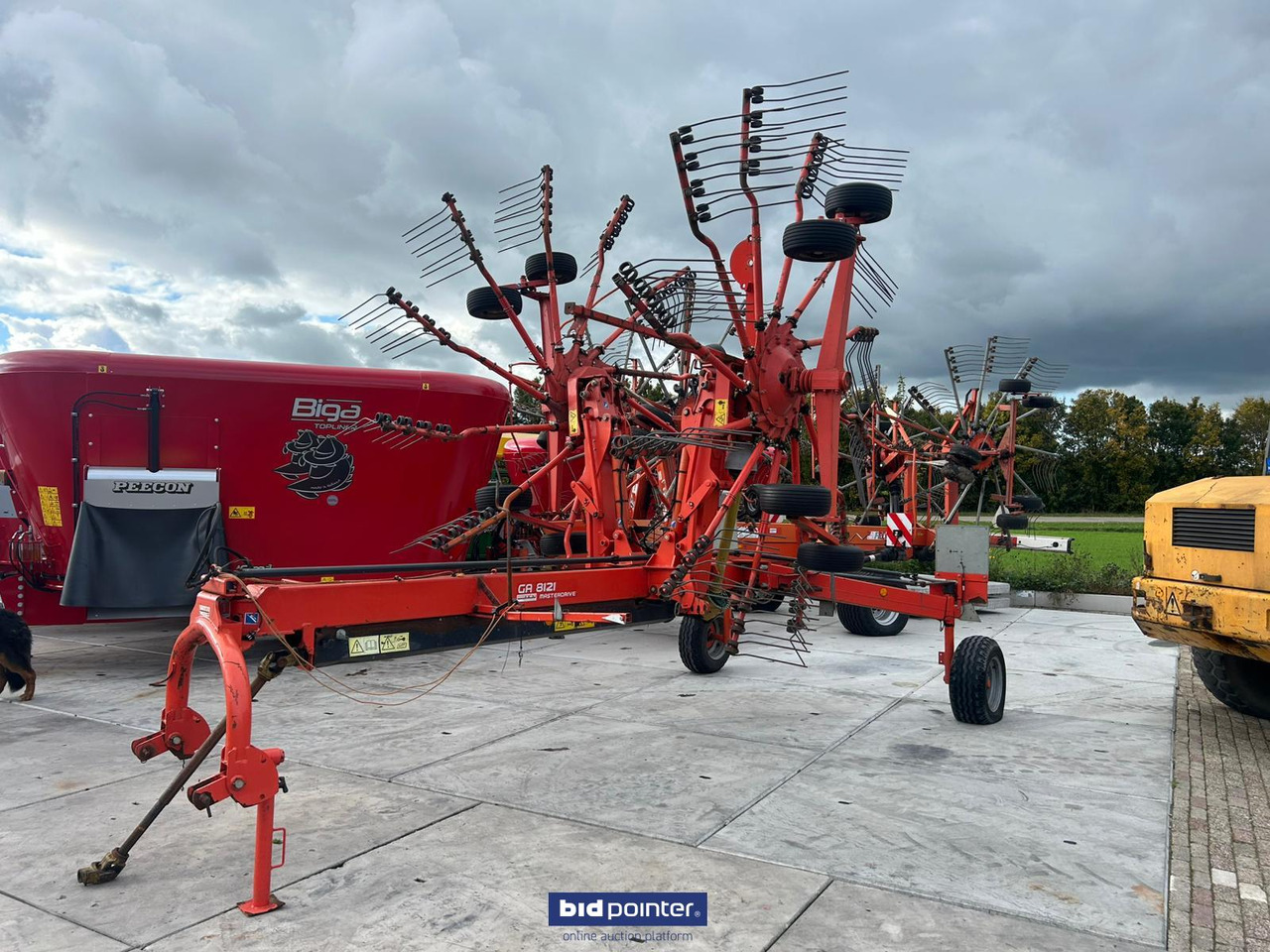 Kuhn GA8121 - 翻草机/ 搂草机:图2 Kuhn GA8121 - 翻草机/ 搂草机:图2