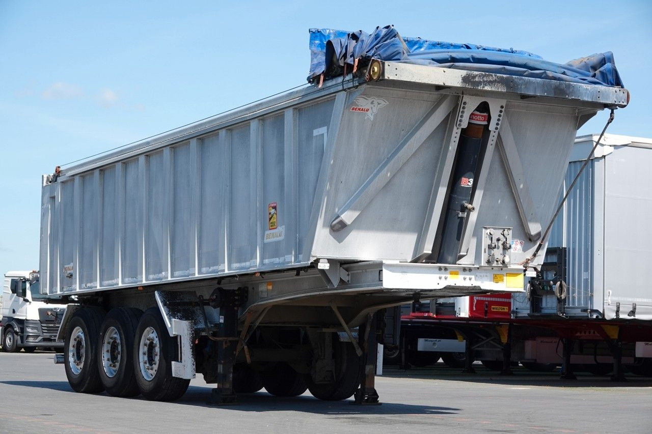 Benalu WYWROTKA / 28 m3 / ALUMINIOWA / OŚ PODNOSZONA / - 翻斗半拖车:图1 Benalu WYWROTKA / 28 m3 / ALUMINIOWA / OŚ PODNOSZONA / - 翻斗半拖车:图1