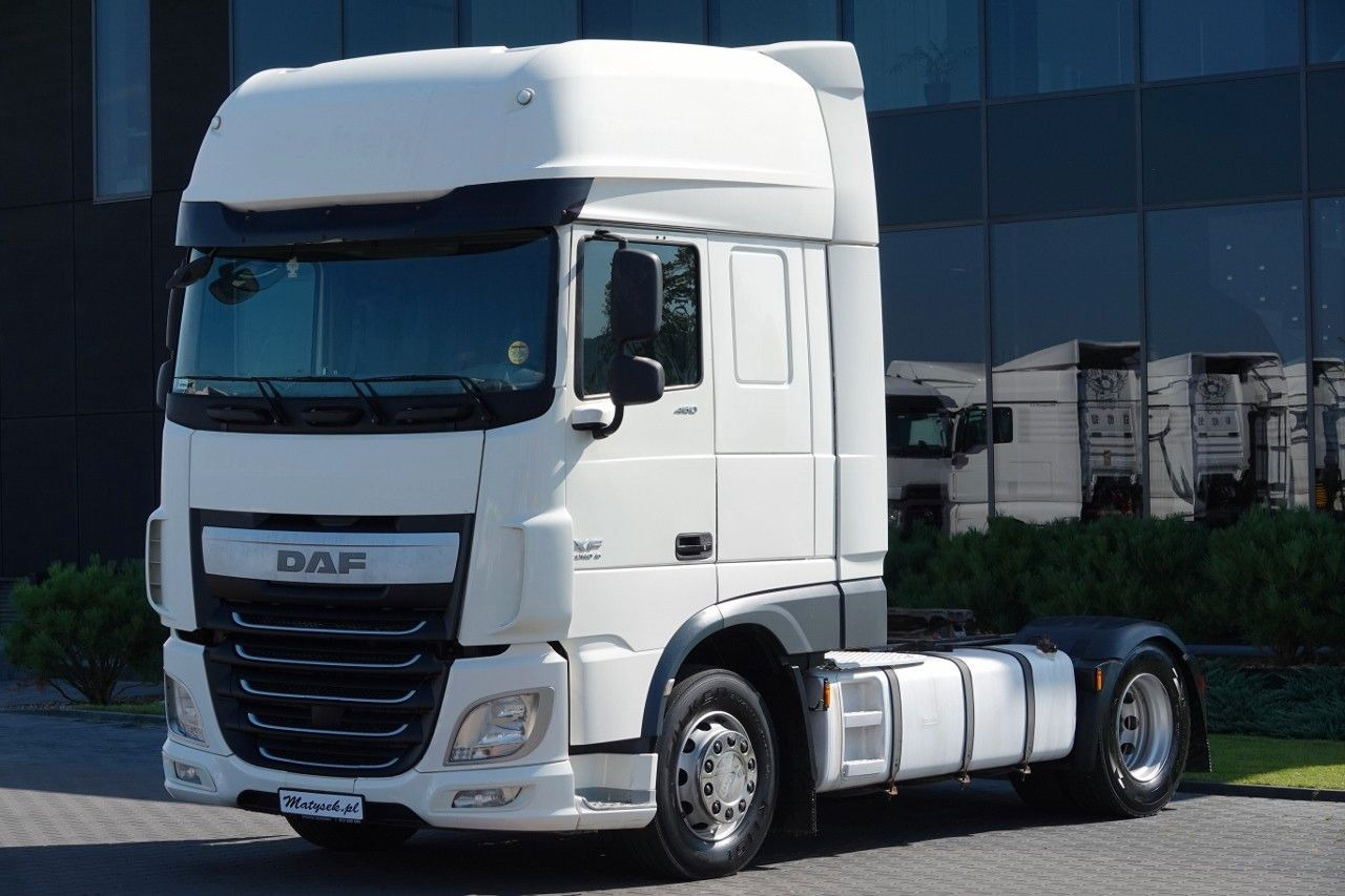 DAF XF 460 / MANUAL / STANDARD / SUPER SPACE CAB - 牵引车:图2 DAF XF 460 / MANUAL / STANDARD / SUPER SPACE CAB - 牵引车:图2