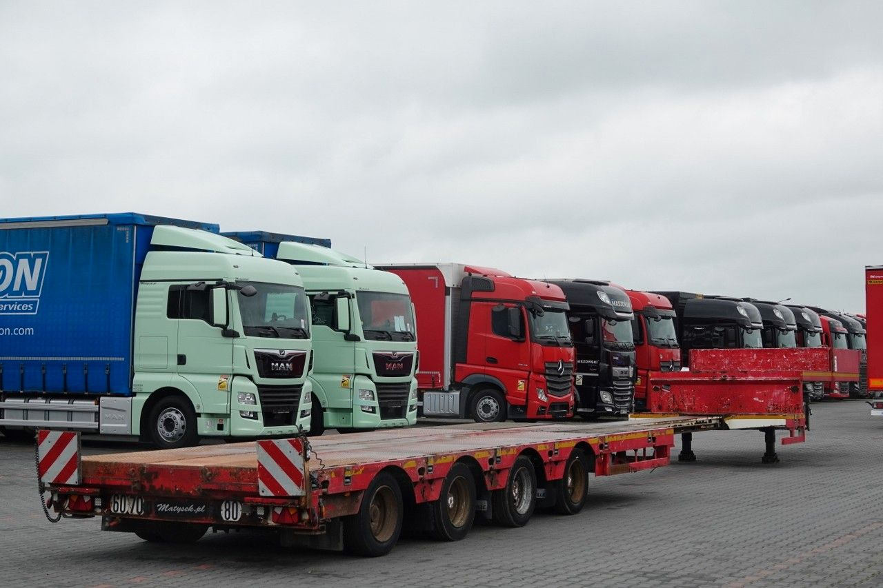 Faymonville NISKOPODWOZIE / STN-4AX / ROZCIĄGANA / 4 OSIE / - 低装载半拖车:图5 Faymonville NISKOPODWOZIE / STN-4AX / ROZCIĄGANA / 4 OSIE / - 低装载半拖车:图5