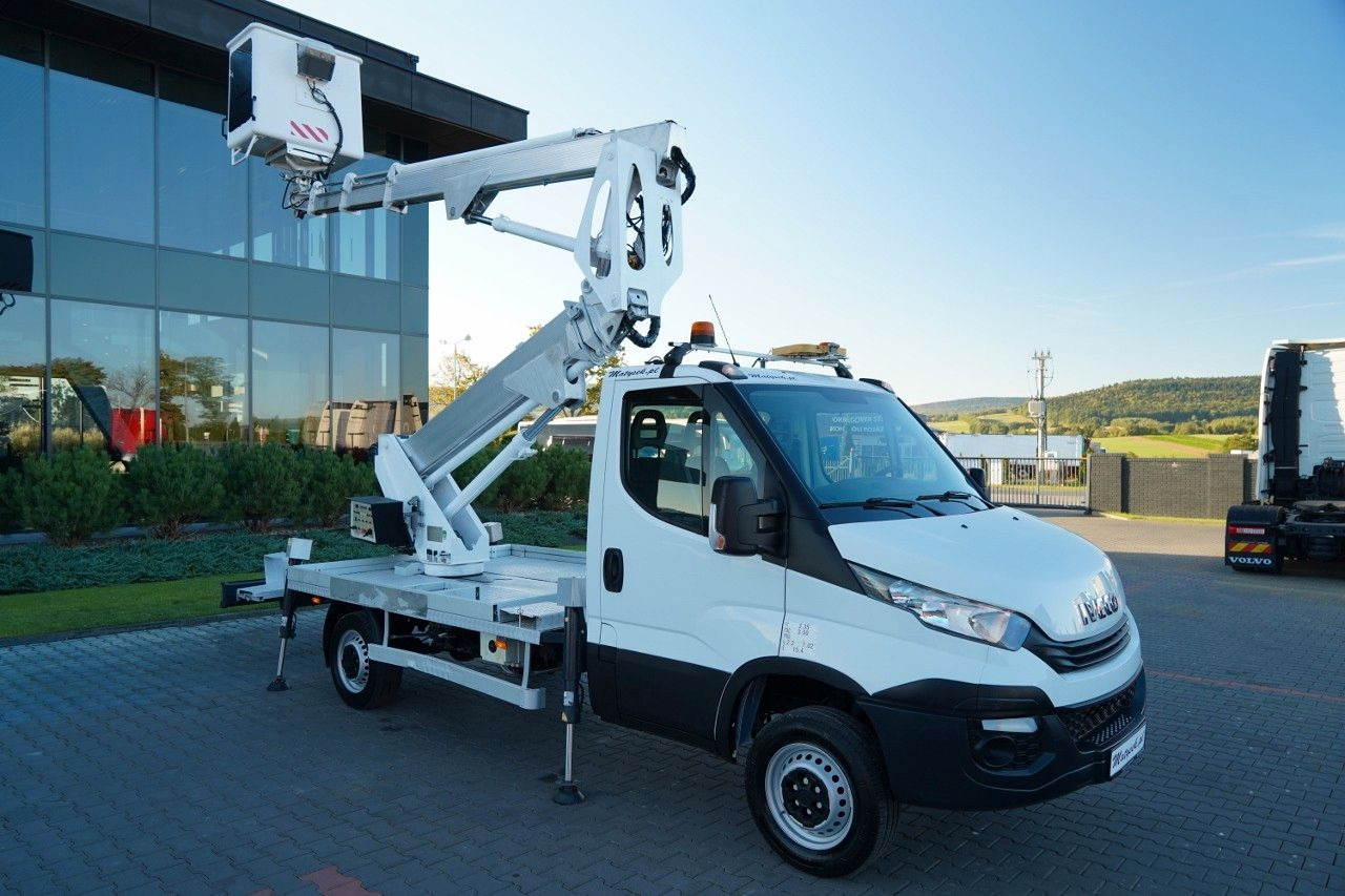 Iveco DAILY 35-120 / ZWYŻKA / PODNOŚNIK KOSZOWY 20 ME - 车载空中平台:图4 Iveco DAILY 35-120 / ZWYŻKA / PODNOŚNIK KOSZOWY 20 ME - 车载空中平台:图4