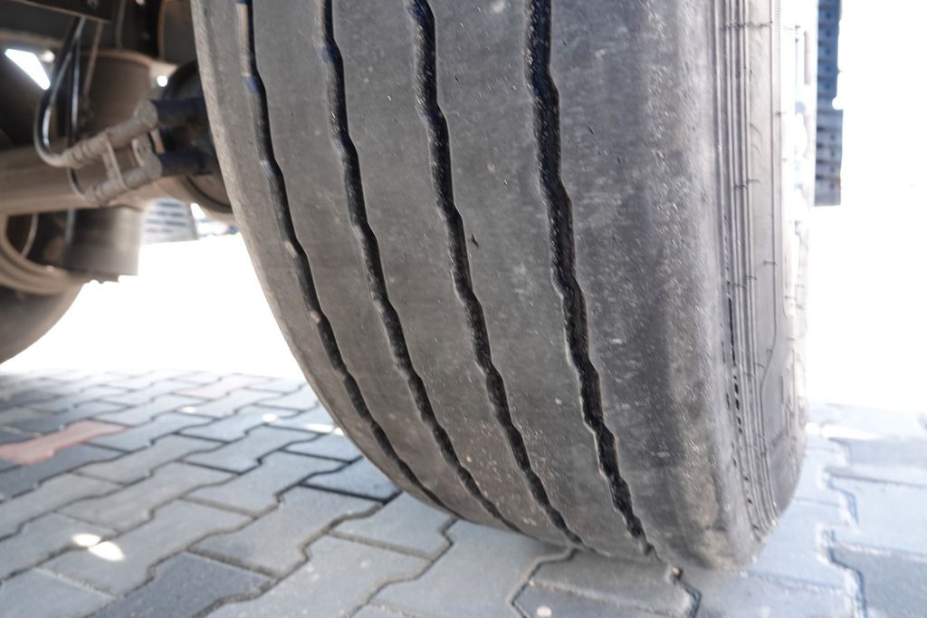 侧帘半拖车 Krone FIRANKA / 2017 ROK / STANDARD / OŚ PODNISZONA Krone FIRANKA / 2017 ROK / STANDARD / OŚ PODNISZONA:图13 侧帘半拖车 Krone FIRANKA / 2017 ROK / STANDARD / OŚ PODNISZONA Krone FIRANKA / 2017 ROK / STANDARD / OŚ PODNISZONA:图13