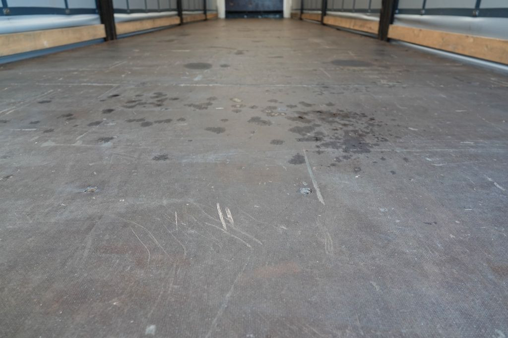 侧帘半拖车 Krone FIRANKA / 2017 ROK / STANDARD / OŚ PODNISZONA Krone FIRANKA / 2017 ROK / STANDARD / OŚ PODNISZONA:图17 侧帘半拖车 Krone FIRANKA / 2017 ROK / STANDARD / OŚ PODNISZONA Krone FIRANKA / 2017 ROK / STANDARD / OŚ PODNISZONA:图17