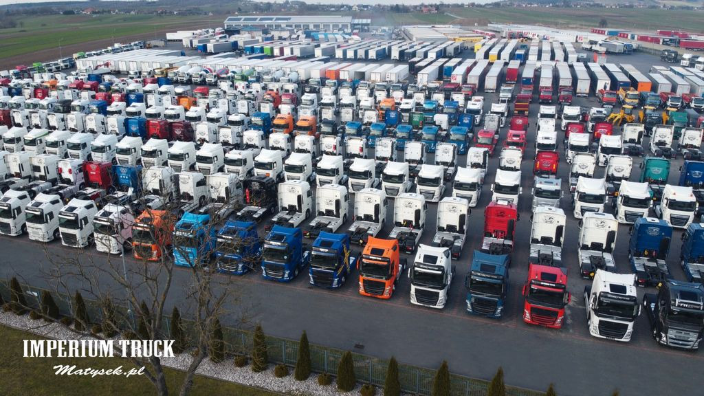 侧帘半拖车 Krone FIRANKA / 2017 ROK / STANDARD / OŚ PODNISZONA：图20