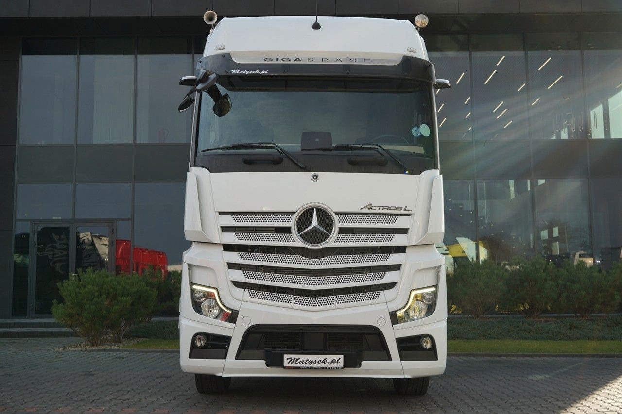 Mercedes-Benz ACTROS L 1851 / GIGA SPACE / RETARDER / 2022 R - 牵引车:图3 Mercedes-Benz ACTROS L 1851 / GIGA SPACE / RETARDER / 2022 R - 牵引车:图3
