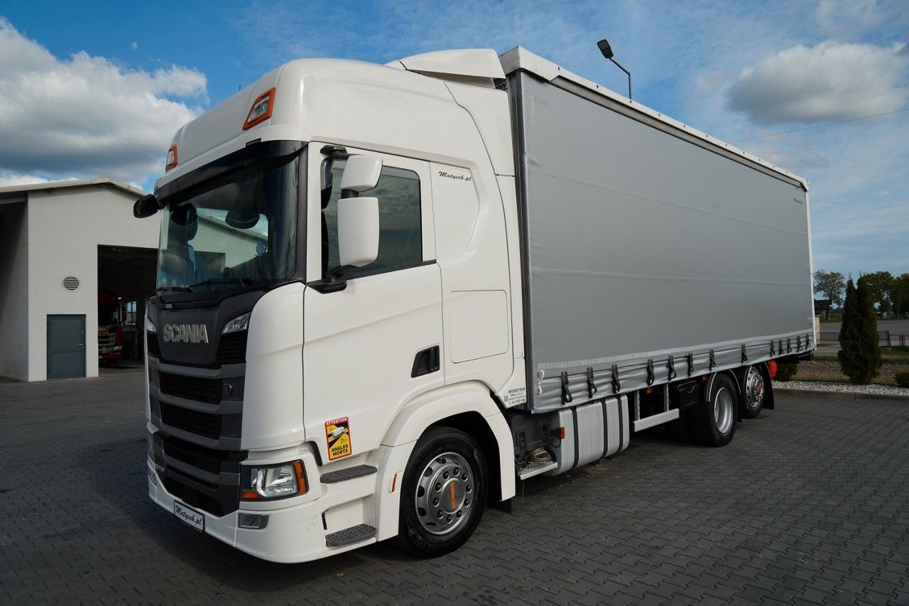 Scania R 450 / MEGA / 6x2 / FIRANKA - 8,2 m / SOLÓWKA / - 侧帘卡车:图2 Scania R 450 / MEGA / 6x2 / FIRANKA - 8,2 m / SOLÓWKA / - 侧帘卡车:图2