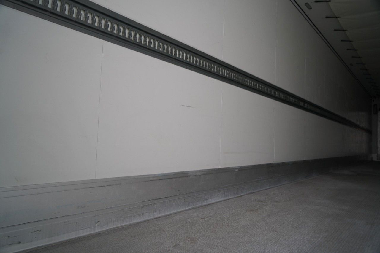 冷藏半拖车 Schmitz Cargobull REFRIGERATED / FLOWER / THERMO KING / SLX 300 /：图16