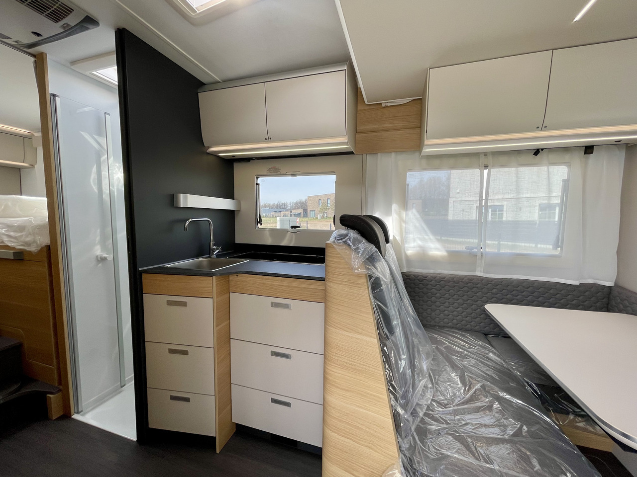 新的 半集成房车 ADRIA Matrix 670 SL:图9 新的 半集成房车 ADRIA Matrix 670 SL:图9