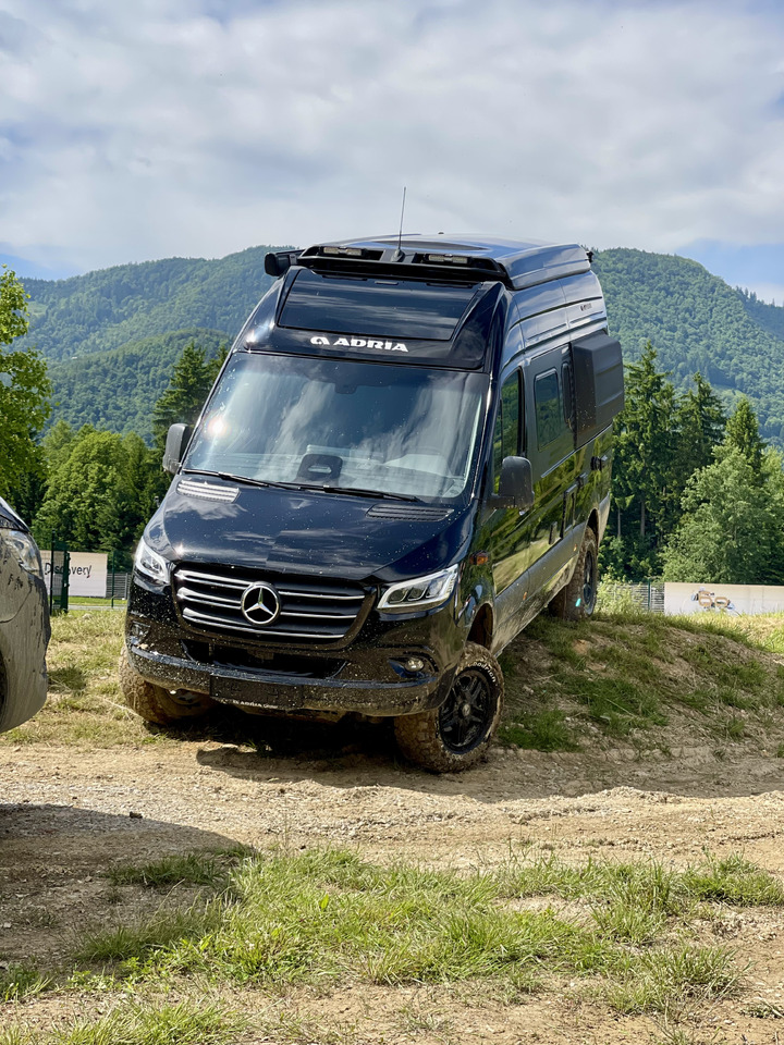 ADRIA Super Twin 600 SP - 露营货车:图3 ADRIA Super Twin 600 SP - 露营货车:图3