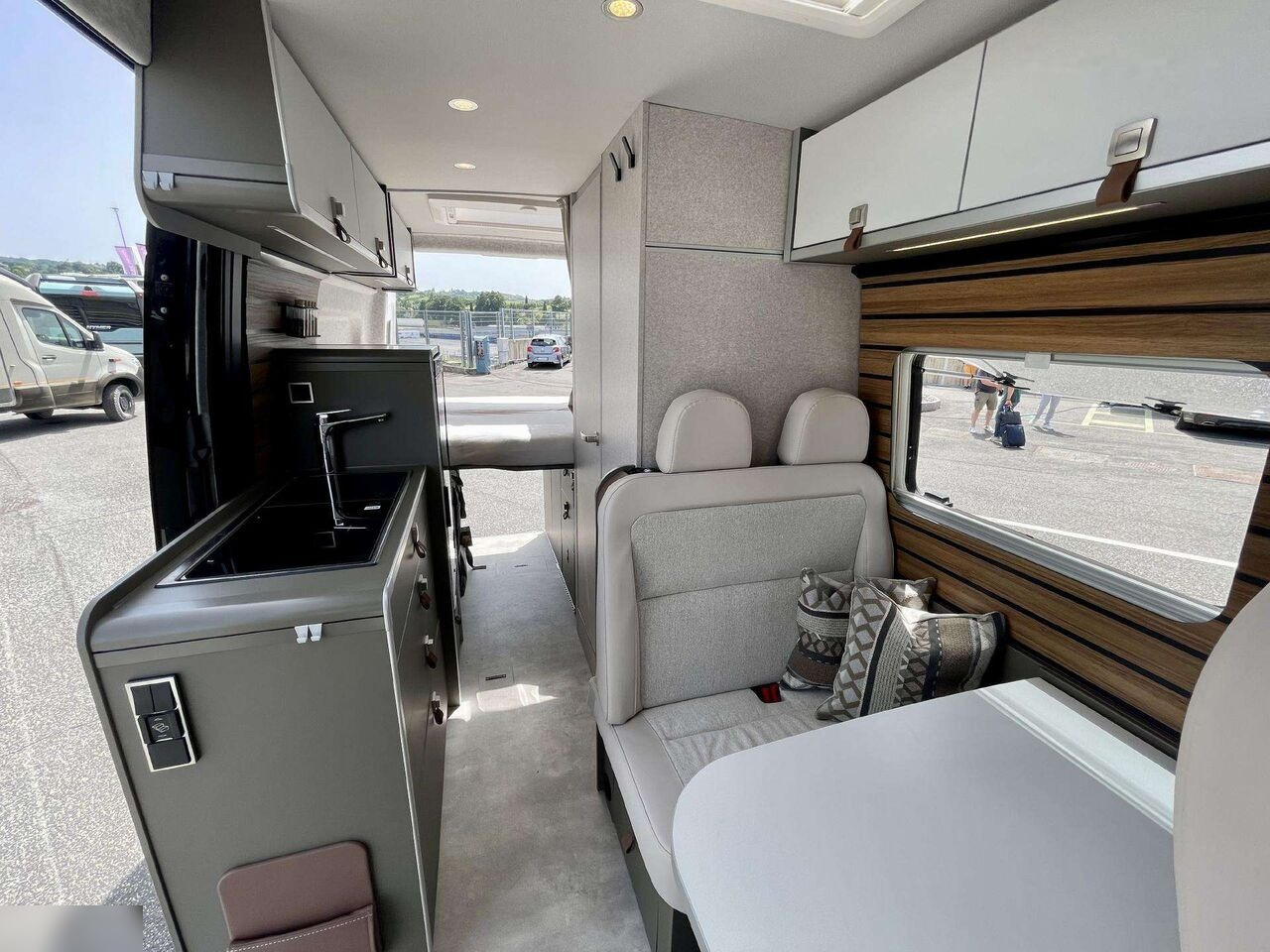 Hymer Grand Canyon S 4x4 - 露营货车:图5 Hymer Grand Canyon S 4x4 - 露营货车:图5