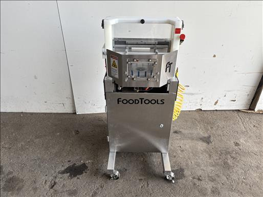 Food Tools CS4AAC Round cake slicer - 烘焙设备:图1 Food Tools CS4AAC Round cake slicer - 烘焙设备:图1