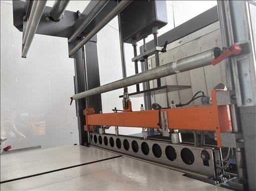 Wraps UK Easy700S Shrink sleeve wrapper - 包装机械:图5 Wraps UK Easy700S Shrink sleeve wrapper - 包装机械:图5