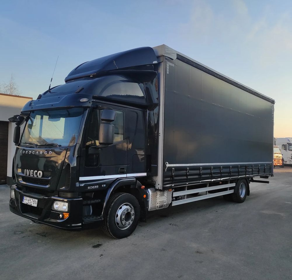 Iveco EUROCARGO 160E28 19 PAL. / FIRANKA / MANUAL / - 侧帘卡车:图1 Iveco EUROCARGO 160E28 19 PAL. / FIRANKA / MANUAL / - 侧帘卡车:图1