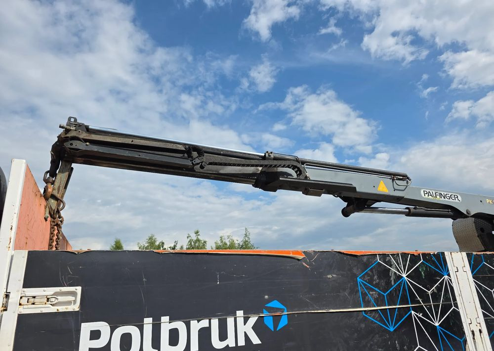 Volvo FM7 - 栏板式/ 平板卡车, 起重车:图3 Volvo FM7 - 栏板式/ 平板卡车, 起重车:图3