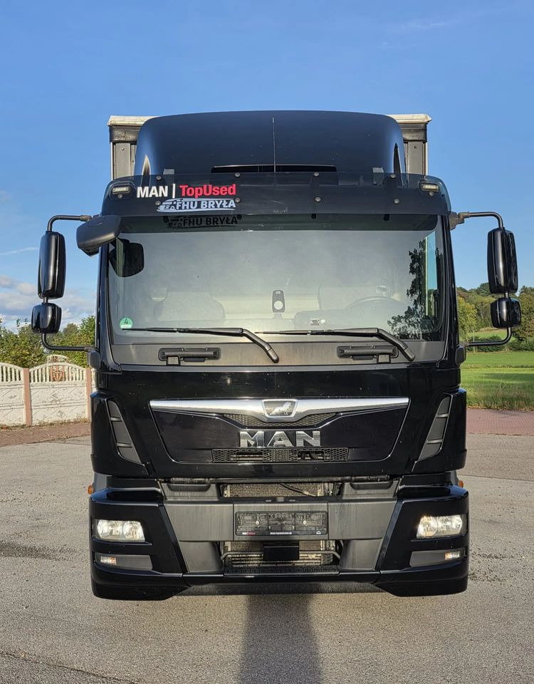 MAN TGM 12.290 / 15.290 / E6/ FIRANKA /BOCZNE DRZWI / BURTO-FIRANKA / 18PALET / WINDA / NISKI PRZEBIEG / 2018/ CAŁY NA PODUSZKACH / SERWISOWANY - 侧帘卡车:图3 MAN TGM 12.290 / 15.290 / E6/ FIRANKA /BOCZNE DRZWI / BURTO-FIRANKA / 18PALET / WINDA / NISKI PRZEBIEG / 2018/ CAŁY NA PODUSZKACH / SERWISOWANY - 侧帘卡车:图3
