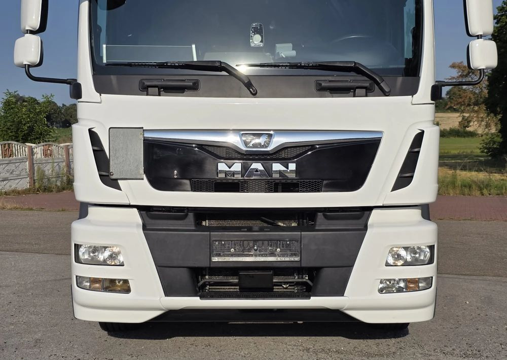 MAN TGM 15.290 / BURTO-FIRANKA / CAŁY NA PODUSZKACH /KLIMA POSTOJOWA / 2018R / NISKI PRZEBIEG / 18 PALET / E6 / JAK NOWY / WINDA / - 侧帘卡车:图4 MAN TGM 15.290 / BURTO-FIRANKA / CAŁY NA PODUSZKACH /KLIMA POSTOJOWA / 2018R / NISKI PRZEBIEG / 18 PALET / E6 / JAK NOWY / WINDA / - 侧帘卡车:图4