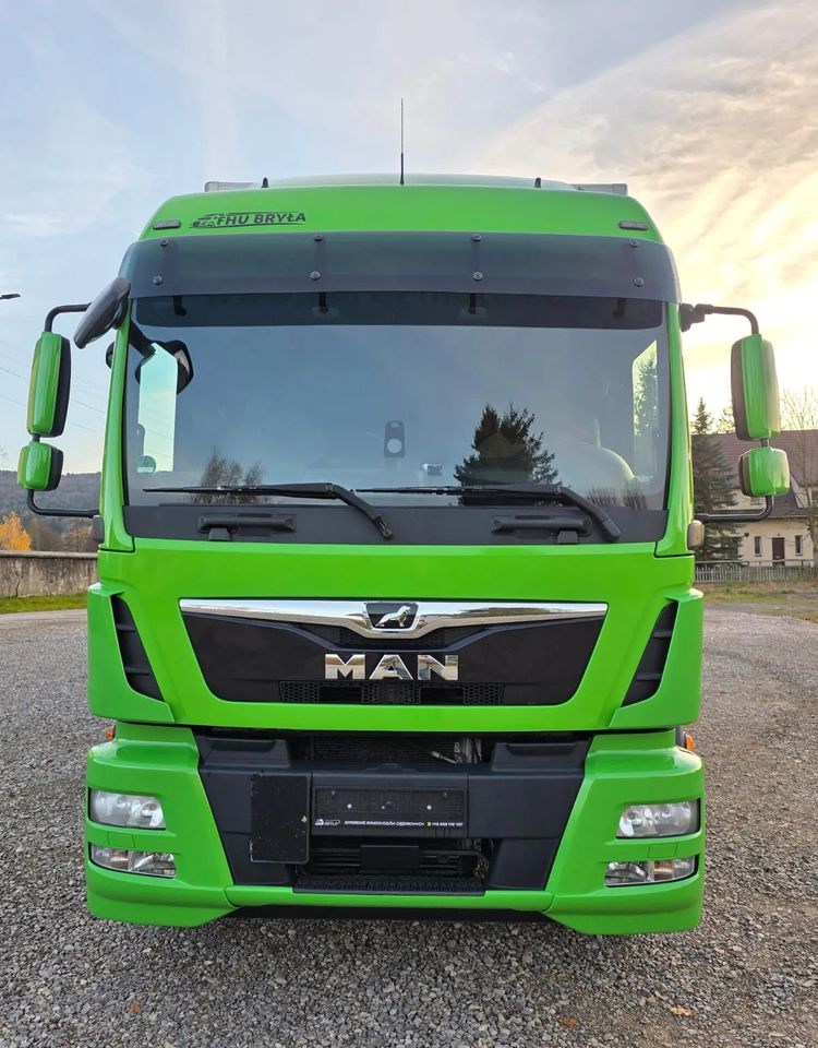 MAN TGM 18.320 / 18.290 / 15.290 / IZOTERMA / WINDA / 19PALET / E6 / 08.2018 / LIFT / SPROWADZONY / AUTOMAT / SYPIALKA / PIERWSZY WŁAŚCICIEL / BOCZNE DRZWI / STAN BARDZO DOBRY - 冷藏车:图3 MAN TGM 18.320 / 18.290 / 15.290 / IZOTERMA / WINDA / 19PALET / E6 / 08.2018 / LIFT / SPROWADZONY / AUTOMAT / SYPIALKA / PIERWSZY WŁAŚCICIEL / BOCZNE DRZWI / STAN BARDZO DOBRY - 冷藏车:图3