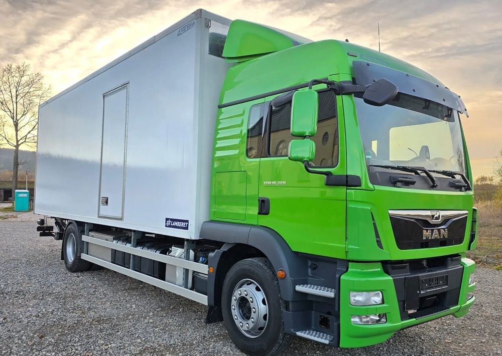 MAN TGM 18.320 / 18.290 / 15.290 / IZOTERMA / WINDA / 19PALET / E6 / 08.2018 / LIFT / SPROWADZONY / AUTOMAT / SYPIALKA / PIERWSZY WŁAŚCICIEL / BOCZNE DRZWI / STAN BARDZO DOBRY - 冷藏车:图1 MAN TGM 18.320 / 18.290 / 15.290 / IZOTERMA / WINDA / 19PALET / E6 / 08.2018 / LIFT / SPROWADZONY / AUTOMAT / SYPIALKA / PIERWSZY WŁAŚCICIEL / BOCZNE DRZWI / STAN BARDZO DOBRY - 冷藏车:图1