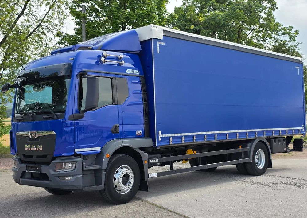 MAN TGM 18.320 / 18.290 / NOWY MODEL / E6 / 20PALET / 9200 ŁADOWNOŚĆ / SERWISOWANY / NISKI PRZEBIEG / WINDA / FIRANKA / SPROWADZONY / 2021 / NISKI PRZEBIEG /PIERWSZY WŁAŚCICIEL/ - 侧帘卡车:图2 MAN TGM 18.320 / 18.290 / NOWY MODEL / E6 / 20PALET / 9200 ŁADOWNOŚĆ / SERWISOWANY / NISKI PRZEBIEG / WINDA / FIRANKA / SPROWADZONY / 2021 / NISKI PRZEBIEG /PIERWSZY WŁAŚCICIEL/ - 侧帘卡车:图2