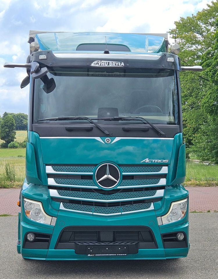 Mercedes-Benz ACTROS 1833 / BURTO-FIRANKA / WINDA / 18 PALET / 8600 ŁADOWNOŚĆ / AUTOMAT / DUŻY SILNIK / 10.2019 ROK / SYPIALKA / LEDY / KAMERY / VIRTUAL COCPIT/ JAK NOWY - 侧帘卡车:图3 Mercedes-Benz ACTROS 1833 / BURTO-FIRANKA / WINDA / 18 PALET / 8600 ŁADOWNOŚĆ / AUTOMAT / DUŻY SILNIK / 10.2019 ROK / SYPIALKA / LEDY / KAMERY / VIRTUAL COCPIT/ JAK NOWY - 侧帘卡车:图3