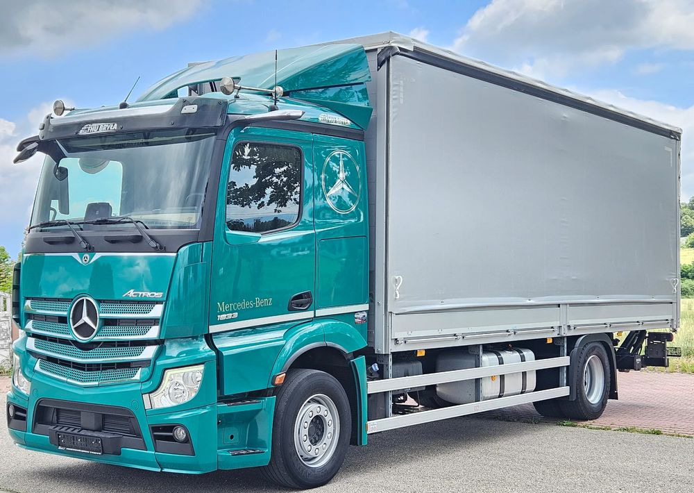 Mercedes-Benz ACTROS 1833 / BURTO-FIRANKA / WINDA / 18 PALET / 8600 ŁADOWNOŚĆ / AUTOMAT / DUŻY SILNIK / 10.2019 ROK / SYPIALKA / LEDY / KAMERY / VIRTUAL COCPIT/ JAK NOWY - 侧帘卡车:图1 Mercedes-Benz ACTROS 1833 / BURTO-FIRANKA / WINDA / 18 PALET / 8600 ŁADOWNOŚĆ / AUTOMAT / DUŻY SILNIK / 10.2019 ROK / SYPIALKA / LEDY / KAMERY / VIRTUAL COCPIT/ JAK NOWY - 侧帘卡车:图1