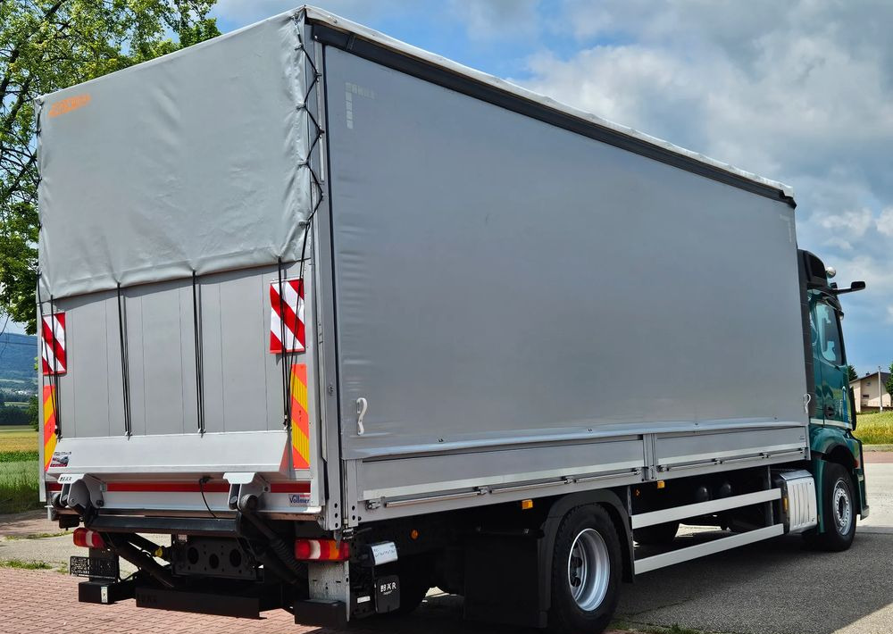 Mercedes-Benz ACTROS 1833 / BURTO-FIRANKA / WINDA / 18 PALET / 8600 ŁADOWNOŚĆ / AUTOMAT / DUŻY SILNIK / 10.2019 ROK / SYPIALKA / LEDY / KAMERY / VIRTUAL COCPIT/ JAK NOWY - 侧帘卡车:图5 Mercedes-Benz ACTROS 1833 / BURTO-FIRANKA / WINDA / 18 PALET / 8600 ŁADOWNOŚĆ / AUTOMAT / DUŻY SILNIK / 10.2019 ROK / SYPIALKA / LEDY / KAMERY / VIRTUAL COCPIT/ JAK NOWY - 侧帘卡车:图5