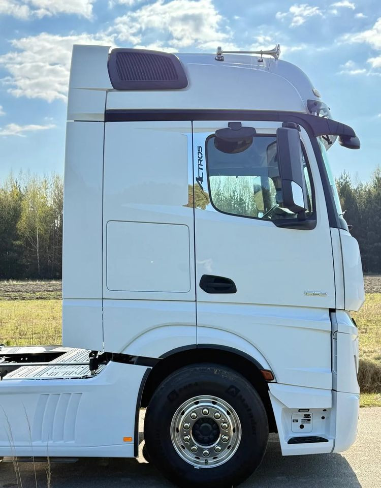Mercedes-Benz ACTROS 1853/1845/E6/BIG SPACE/STANDARD/2019/ALUSY/NISKI PRZEBIEG/ - 牵引车:图5 Mercedes-Benz ACTROS 1853/1845/E6/BIG SPACE/STANDARD/2019/ALUSY/NISKI PRZEBIEG/ - 牵引车:图5