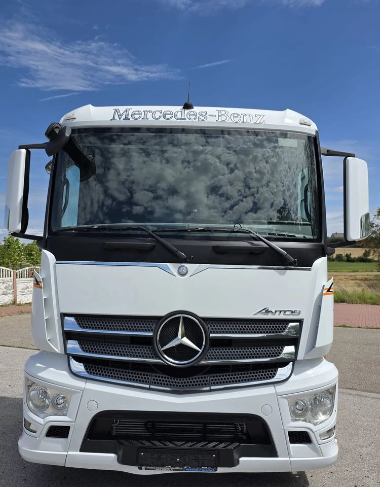 Mercedes-Benz ANTOS 1827 / ATEGO / ACTROS / E6 / ROZSTAW OSI 3.75M / WYWROT / BECZKA / UTRZYMANIE DRÓG / HAKOWIEC / SPROWADZONY / PIERWSZY WŁAŚCICIEL / STAN BDB - 驾驶室底盘卡车:图3 Mercedes-Benz ANTOS 1827 / ATEGO / ACTROS / E6 / ROZSTAW OSI 3.75M / WYWROT / BECZKA / UTRZYMANIE DRÓG / HAKOWIEC / SPROWADZONY / PIERWSZY WŁAŚCICIEL / STAN BDB - 驾驶室底盘卡车:图3