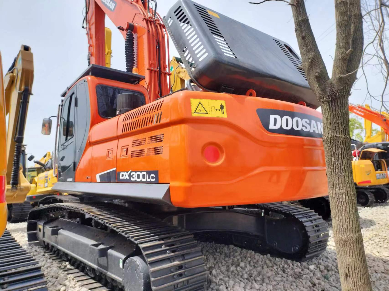Doosan DX 300 Korea imports doosan DX300 - 履带式挖掘机:图1 Doosan DX 300 Korea imports doosan DX300 - 履带式挖掘机:图1