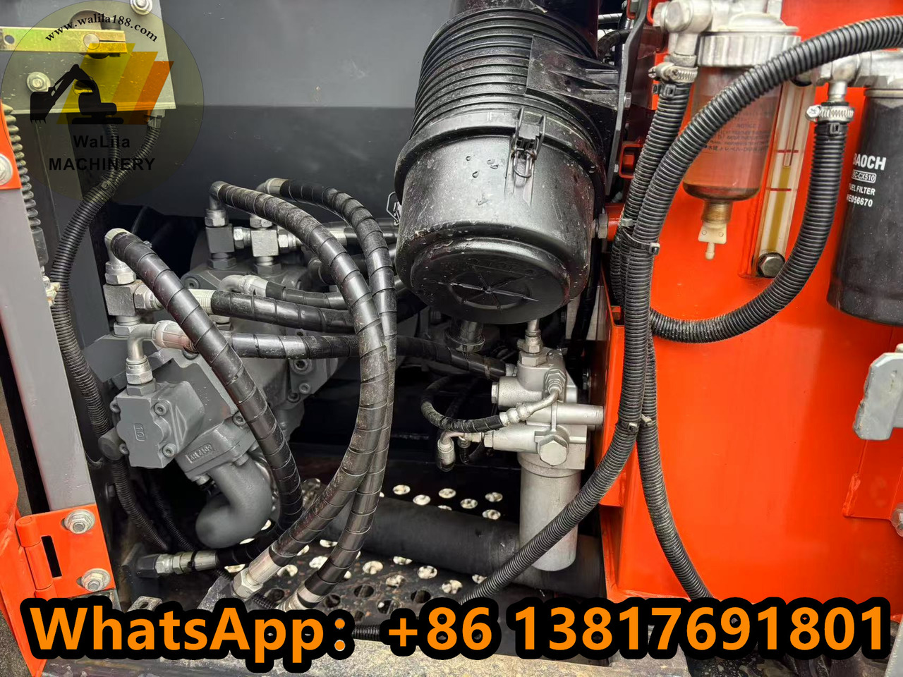 HITACHI ZX70 - 小型挖掘机:图2 HITACHI ZX70 - 小型挖掘机:图2