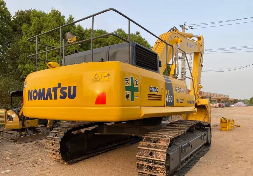 KOMATSU PC 450-8 - 履带式挖掘机:图3 KOMATSU PC 450-8 - 履带式挖掘机:图3