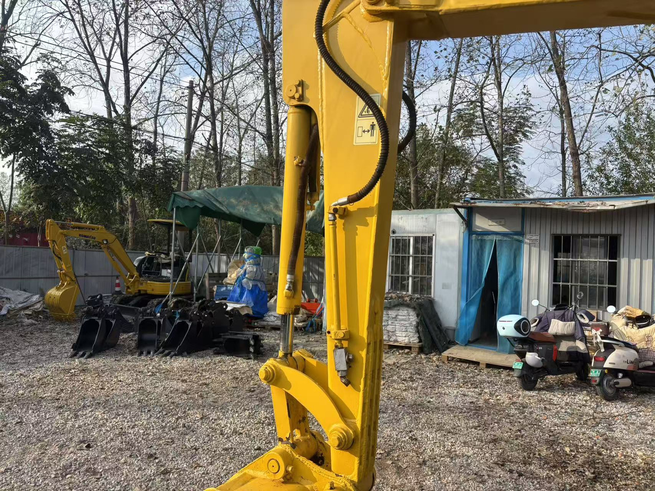 KOMATSU PC55MR-3 - 小型挖掘机:图4 KOMATSU PC55MR-3 - 小型挖掘机:图4