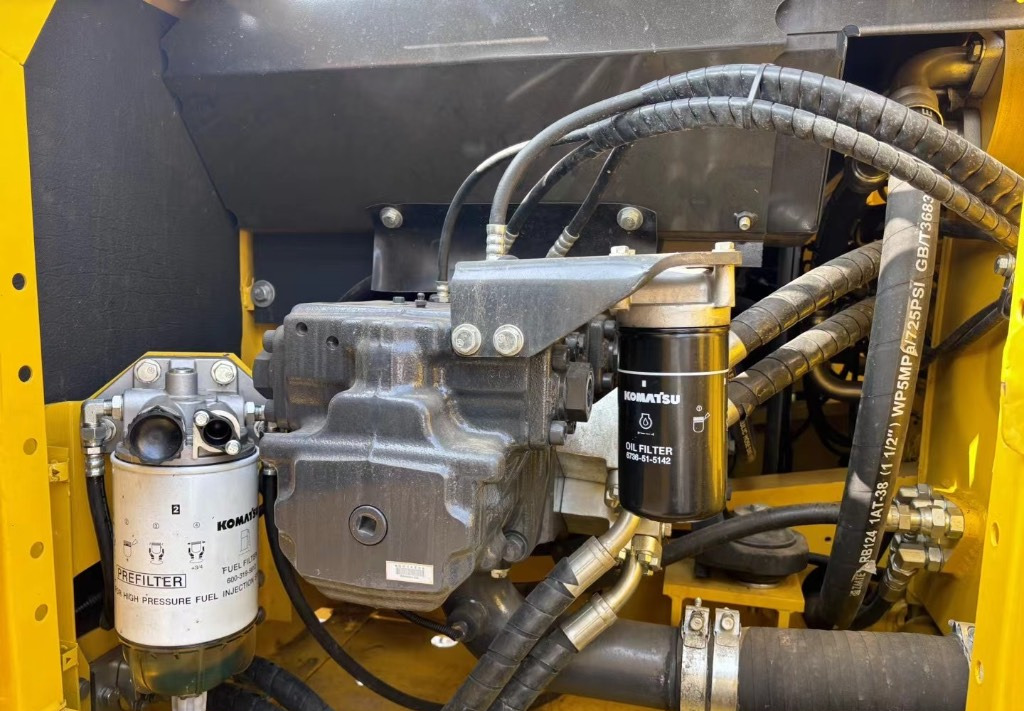 Komatsu PC 210 LC-8 - 履带式挖掘机:图4 Komatsu PC 210 LC-8 - 履带式挖掘机:图4