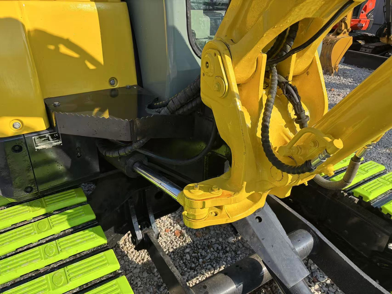 YANMAR VIO55 - 小型挖掘机:图2 YANMAR VIO55 - 小型挖掘机:图2