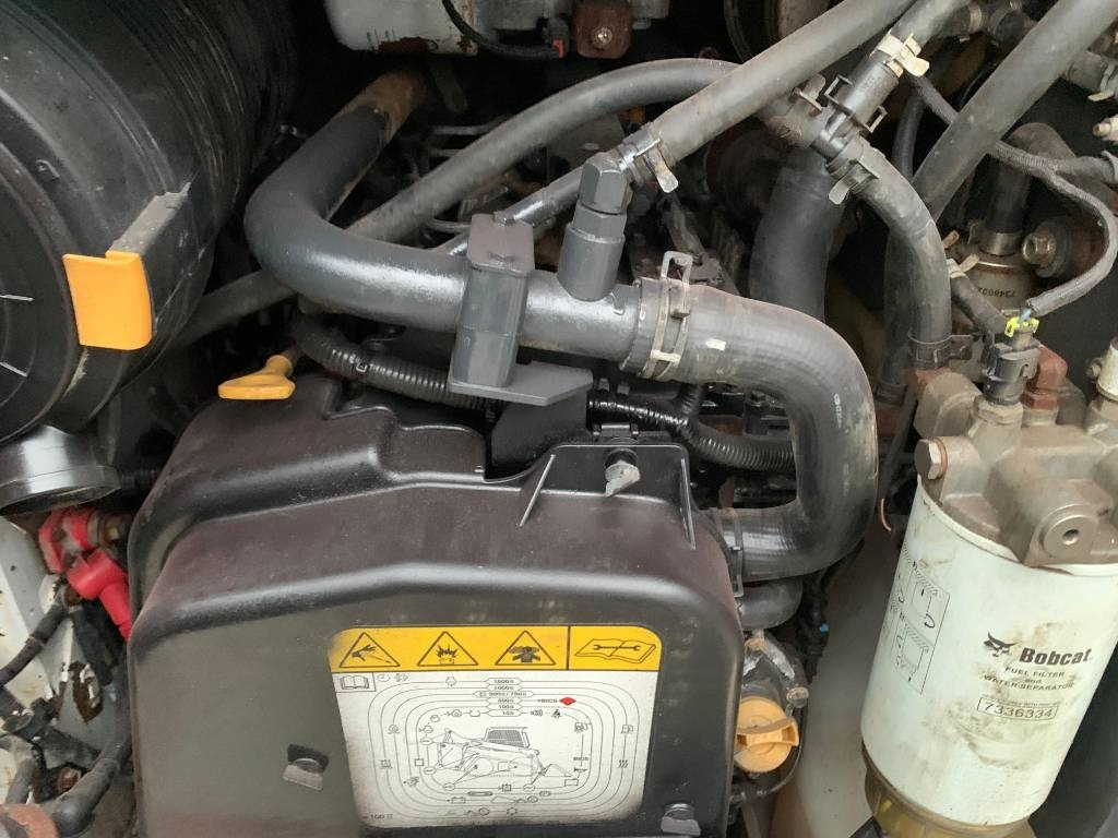 滑移装载机 Bobcat S 66:图7 滑移装载机 Bobcat S 66:图7