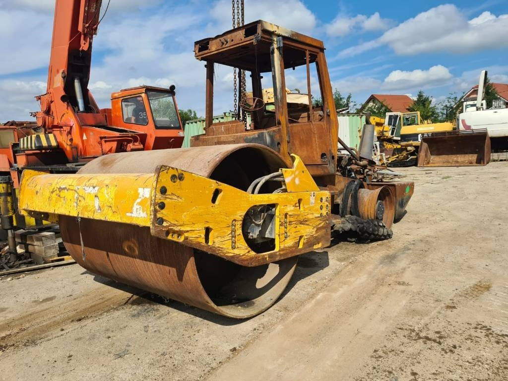 Bomag BW 213 D H-4 FOR PARTS - 压实机:图1 Bomag BW 213 D H-4 FOR PARTS - 压实机:图1