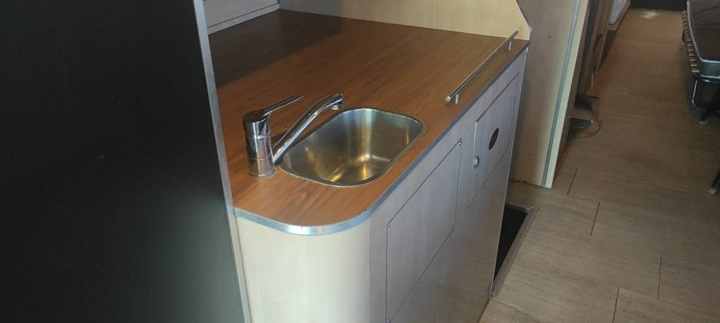 集成房车 Bova F14 Autorulota:图13 集成房车 Bova F14 Autorulota:图13