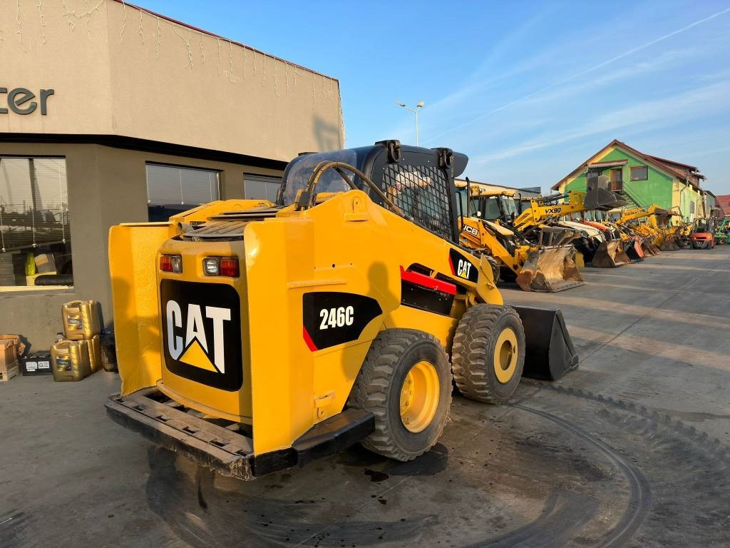CAT 246 C  - 滑移装载机:图5 CAT 246 C  - 滑移装载机:图5